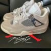 NIKE SNEAKERS
