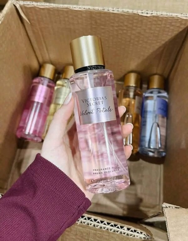 800413402_122103884079474414_440974388221746646_n Victoria's Secret Perfume