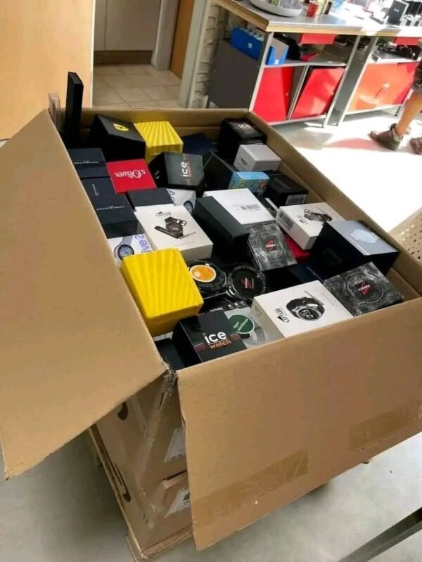 Mixed Electronic Boxes