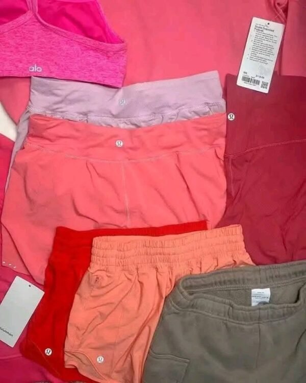 812697165_122103894213474414_8612307590453151893_n Lululemon Clothing