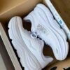 813624310_122104890471474414_4190548001621481725_n Hoka Sneakers Pallet